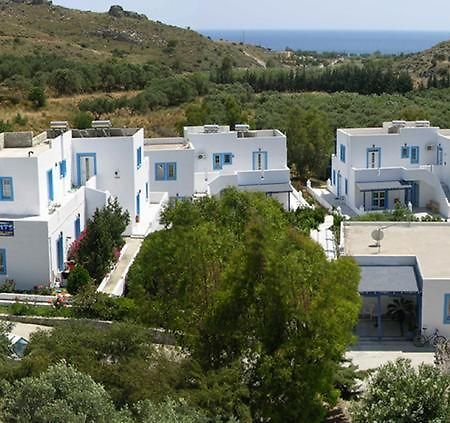 Aparthotel Anna Ageliki à Damnoni Extérieur photo