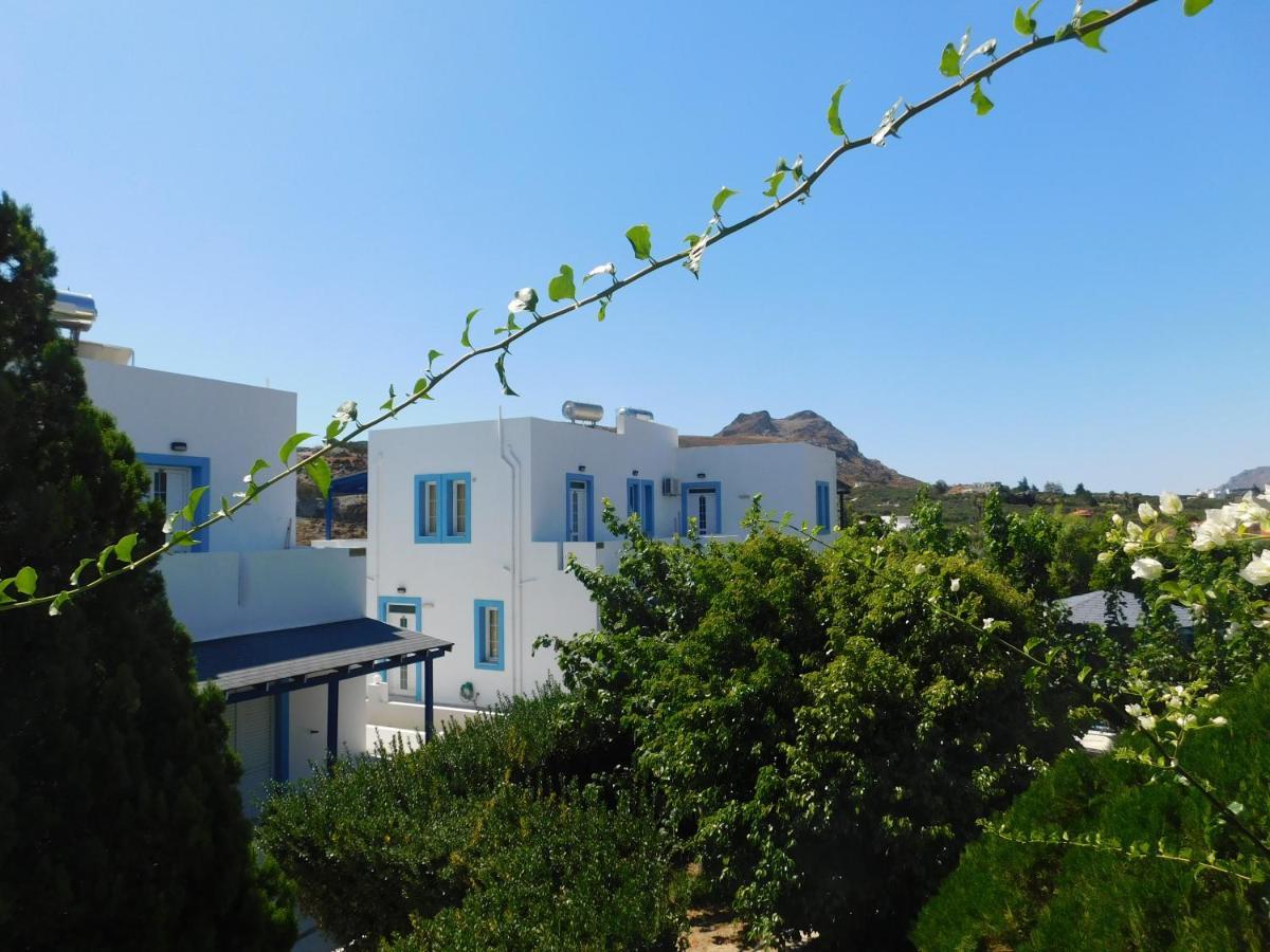 Aparthotel Anna Ageliki à Damnoni Extérieur photo