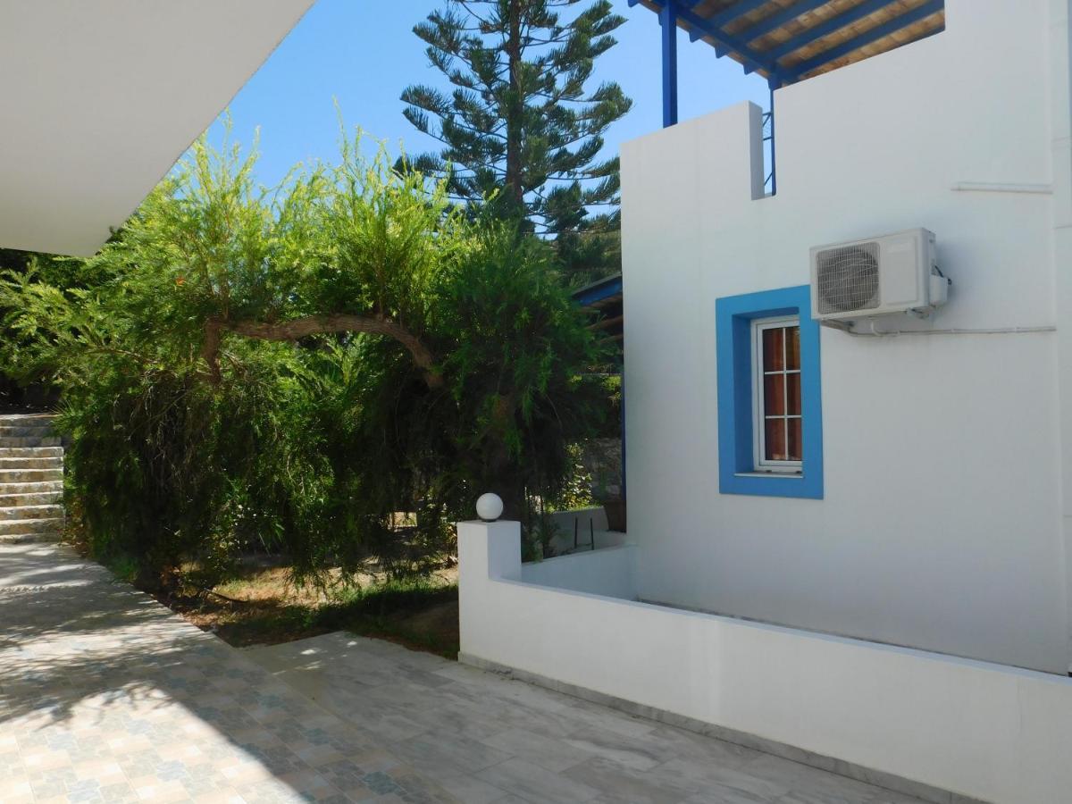 Aparthotel Anna Ageliki à Damnoni Extérieur photo