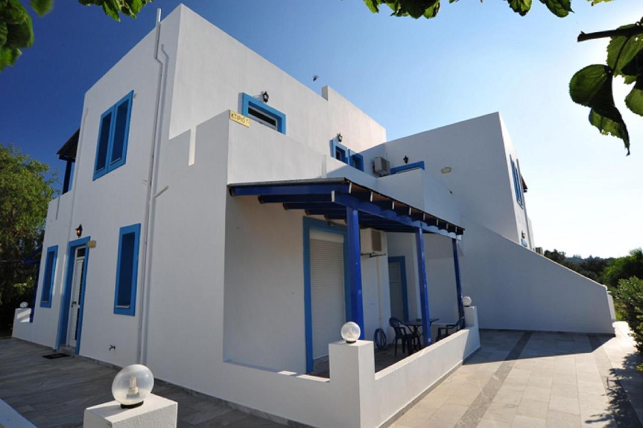 Aparthotel Anna Ageliki à Damnoni Extérieur photo