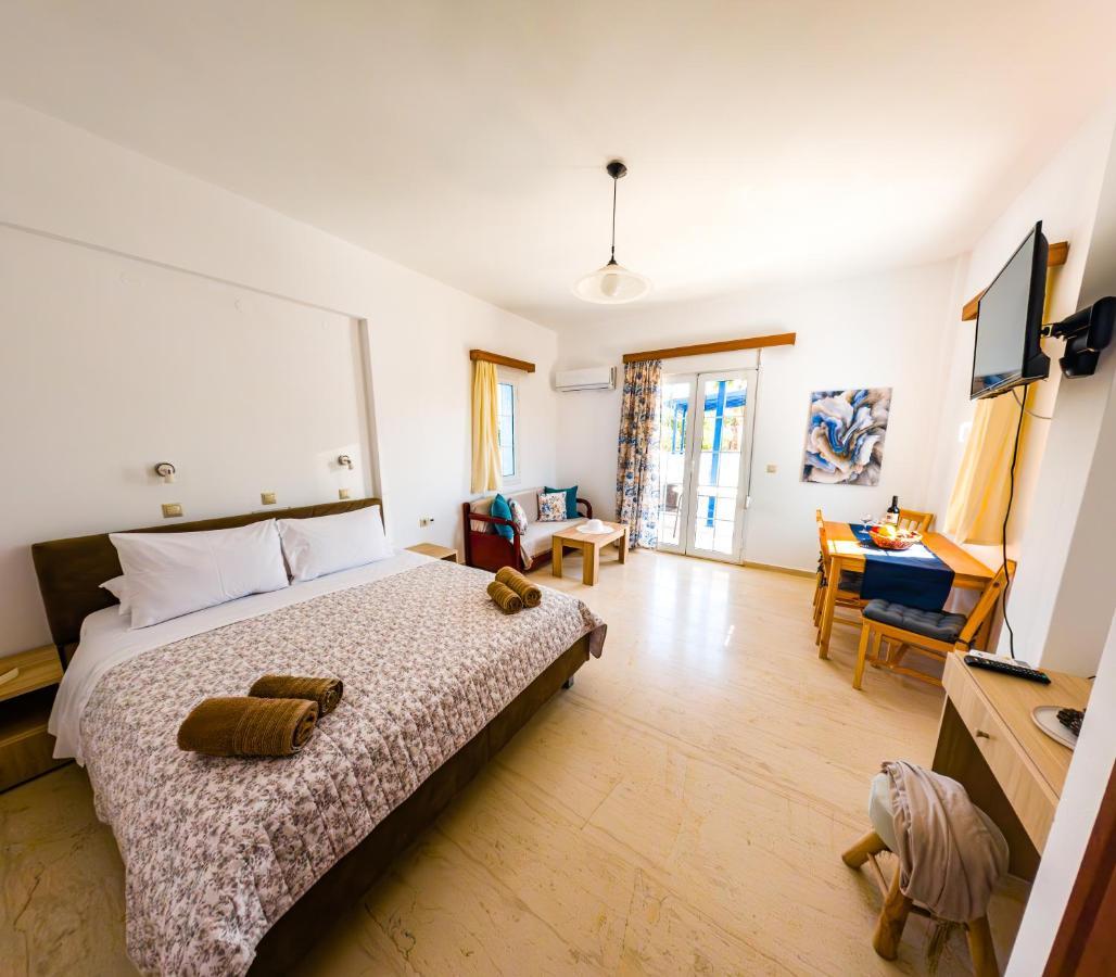 Aparthotel Anna Ageliki à Damnoni Extérieur photo