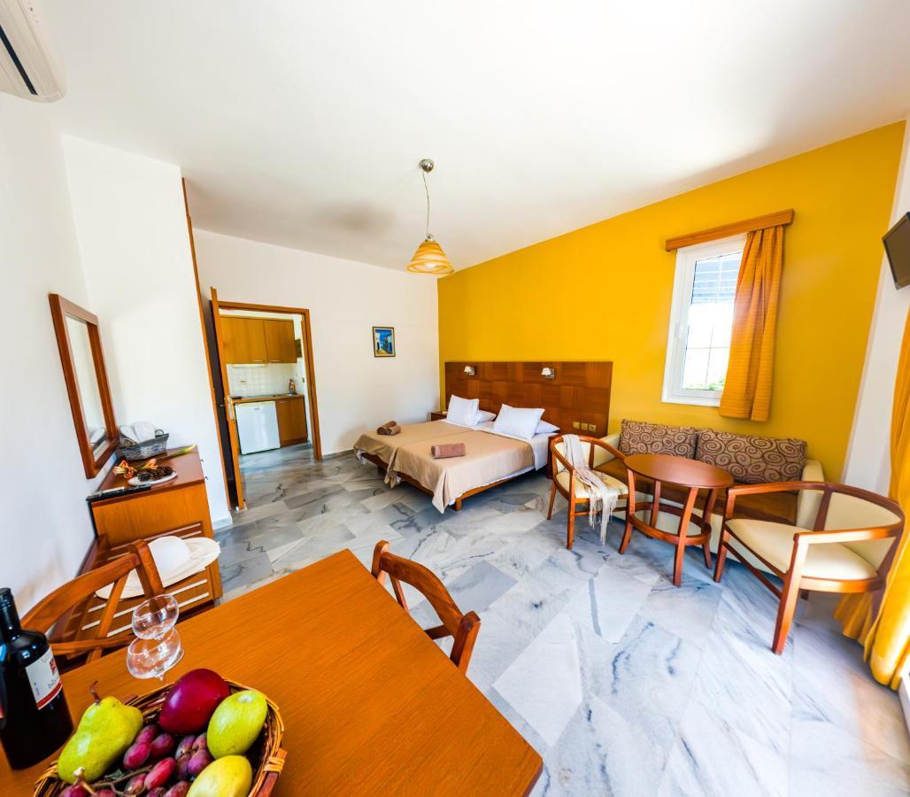Aparthotel Anna Ageliki à Damnoni Extérieur photo