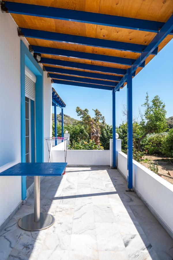 Aparthotel Anna Ageliki à Damnoni Extérieur photo