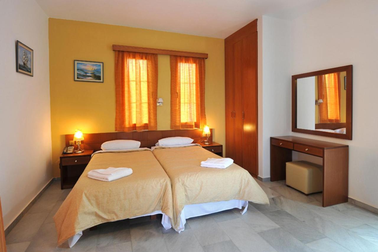 Aparthotel Anna Ageliki à Damnoni Extérieur photo