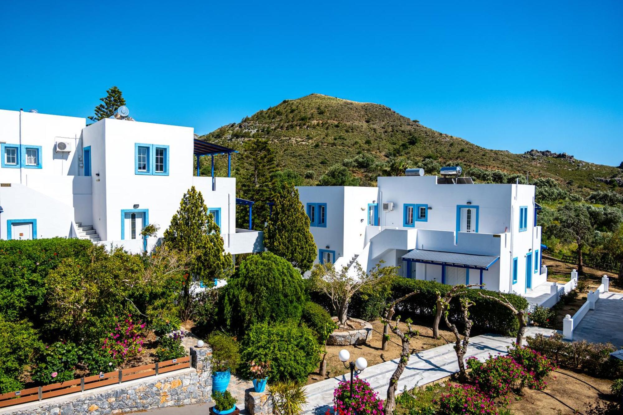 Aparthotel Anna Ageliki à Damnoni Extérieur photo